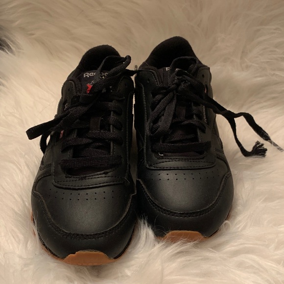 Reebok Kids Black Sneakers with Brown Soles - Picture 4 of 9